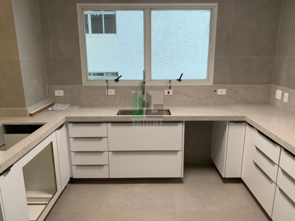 Imagem Apartamento com 3 Quartos à Venda, 222 m² em Vila Uberabinha - São Paulo