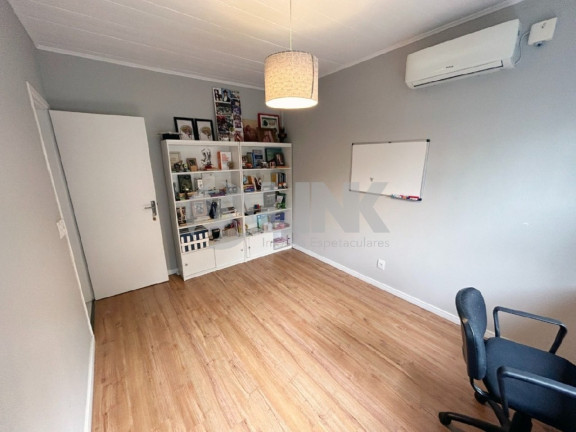 Imagem Casa com 3 Quartos à Venda, 174 m² em Vila Jardim - Porto Alegre