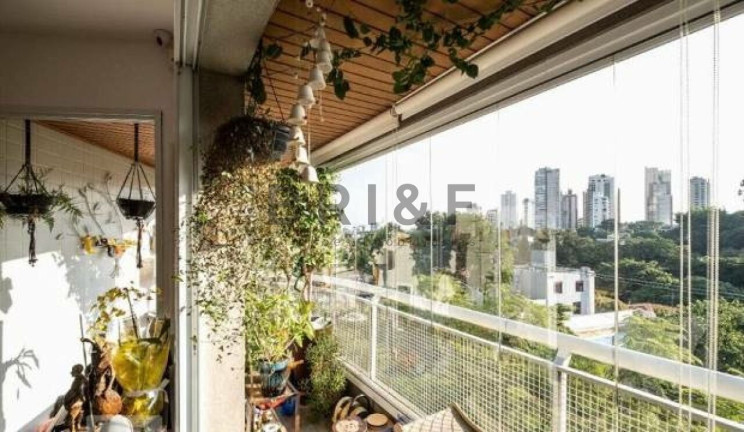 Apartamento com 3 Quartos à Venda, 104 m² em Vila Madalena - São Paulo
