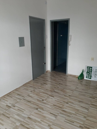 Imagem Apartamento com 3 Quartos à Venda, 70 m² em Centro Histórico - Porto Alegre Imagem Apartamento com 3 Quartos à Venda, 70 m² em Centro Histórico - Porto Alegre