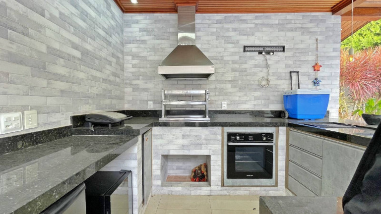 Imagem Casa com 6 Quartos à Venda, 270 m² em Riviera De São Lourenço - Bertioga Imagem Casa com 6 Quartos à Venda, 270 m² em Riviera De São Lourenço - Bertioga
