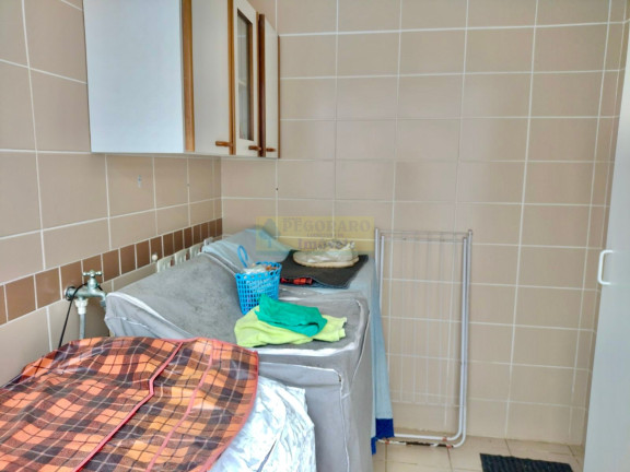 Imagem Sobrado com 3 Quartos à Venda, em Martim De Sá - Caraguatatuba Imagem Sobrado com 3 Quartos à Venda, em Martim De Sá - Caraguatatuba