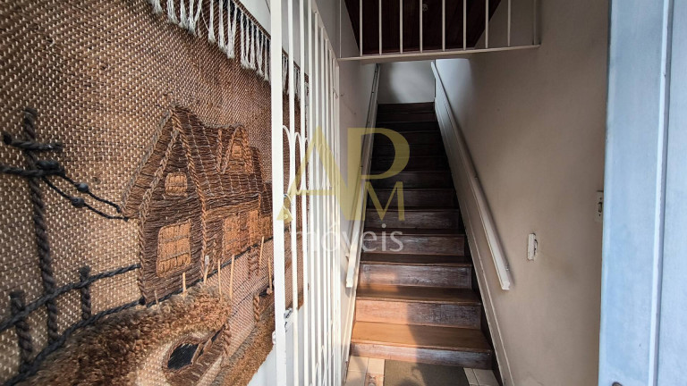 Imagem Casa com 4 Quartos à Venda, 290 m² em Centro - São José Imagem Casa com 4 Quartos à Venda, 290 m² em Centro - São José