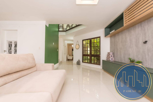 Imagem Casa com 3 Quartos para Temporada, 350 m² em Praia Das Taquaras - Balneário Camboriú