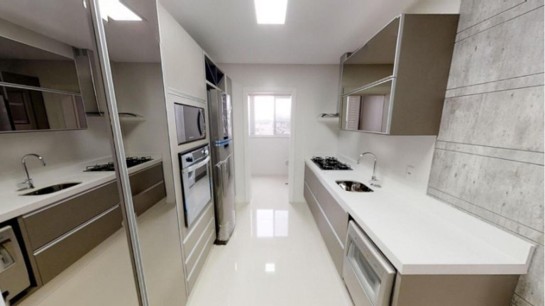 Imagem Apartamento com 4 Quartos à Venda, 150 m² em Centro - Balneario Camboriu Imagem Apartamento com 4 Quartos à Venda, 150 m² em Centro - Balneario Camboriu