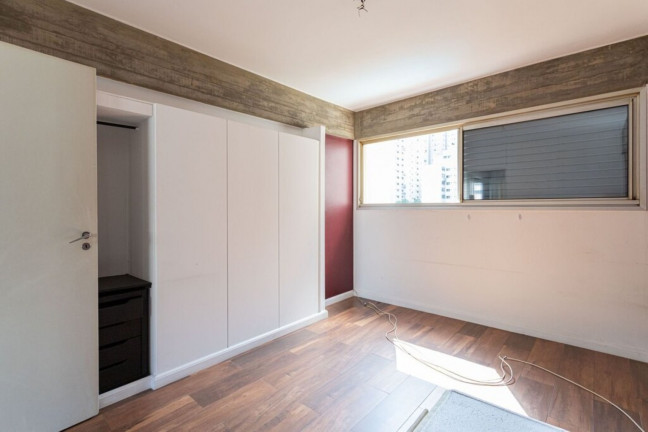 Imagem Imóvel com 3 Quartos à Venda, 121 m² em Itaim Bibi - São Paulo Imagem Imóvel com 3 Quartos à Venda, 121 m² em Itaim Bibi - São Paulo