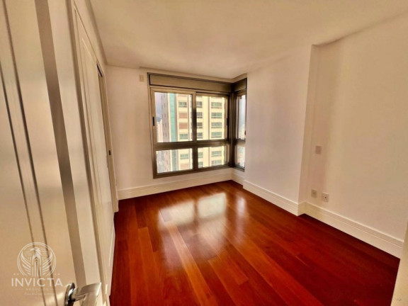Imagem Apartamento com 4 Quartos à Venda, 212 m² em Barra Norte - Balneário Camboriú Imagem Apartamento com 4 Quartos à Venda, 212 m² em Barra Norte - Balneário Camboriú