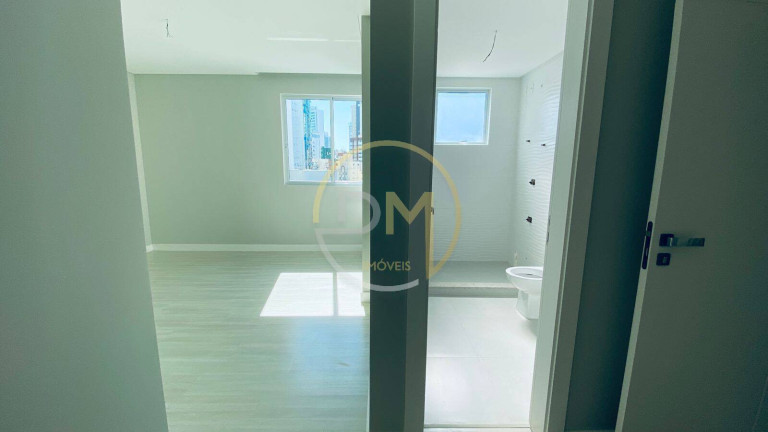 Imagem Apartamento com 3 Quartos à Venda, 142 m² em Centro - Balneário Camboriú Imagem Apartamento com 3 Quartos à Venda, 142 m² em Centro - Balneário Camboriú