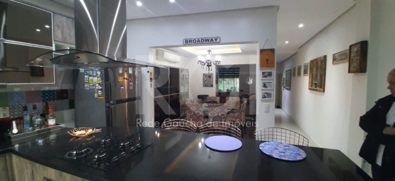 Imagem Casa com 2 Quartos à Venda, 105 m² em Cidade Baixa - Porto Alegre Imagem Casa com 2 Quartos à Venda, 105 m² em Cidade Baixa - Porto Alegre