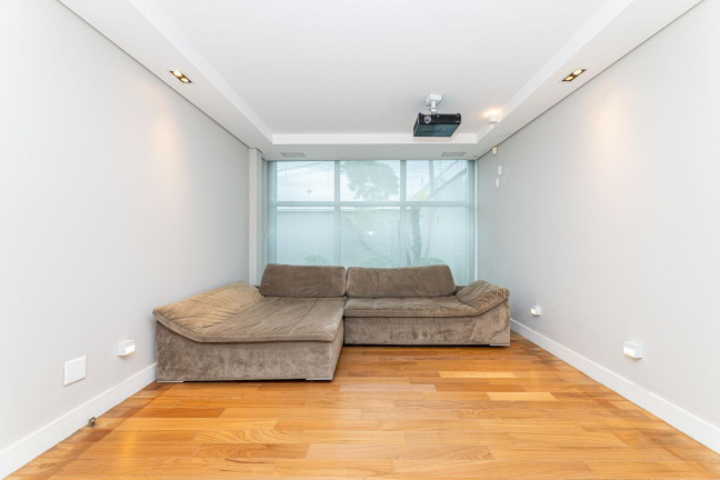 Imagem Casa com 3 Quartos à Venda, 451 m² em Mossunguê - Curitiba Imagem Casa com 3 Quartos à Venda, 451 m² em Mossunguê - Curitiba