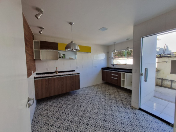 Imagem Casa com 2 Quartos à Venda, 65 m² em Rio Várzea - Itaborai
