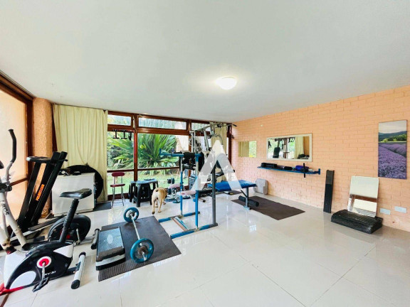 Imagem Casa com 4 Quartos à Venda, 280 m² em Comary - Teresópolis Imagem Casa com 4 Quartos à Venda, 280 m² em Comary - Teresópolis