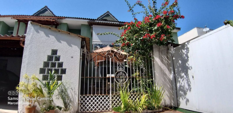 Imagem Casa com 3 Quartos à Venda,  em Maria Paula - São Gonçalo
