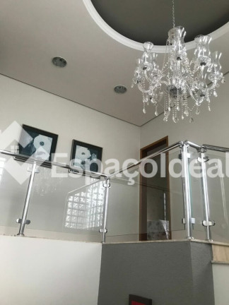 Imagem Sobrado com 4 Quartos à Venda, 275 m² em Jardim Ubirama - Lençóis Paulista Imagem Sobrado com 4 Quartos à Venda, 275 m² em Jardim Ubirama - Lençóis Paulista
