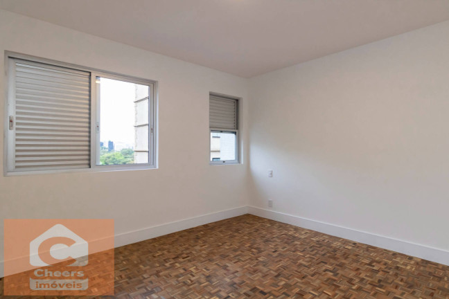 Imagem Apartamento com 3 Quartos à Venda, 130 m² em Jardim Europa - São Paulo