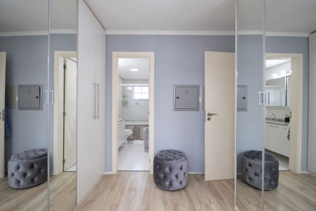 Imagem Casa com 3 Quartos à Venda, 252 m² em Jardim Carvalho - Porto Alegre Imagem Casa com 3 Quartos à Venda, 252 m² em Jardim Carvalho - Porto Alegre