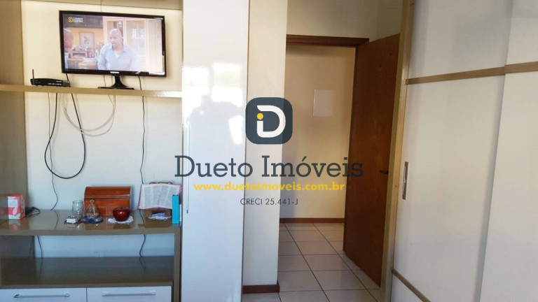 Imagem Casa com 3 Quartos à Venda, 165 m² em Camobi - Santa Maria