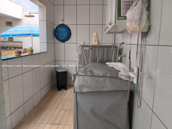 Imagem Casa com 3 Quartos à Venda, 229 m² em Jardim Celani - Salto