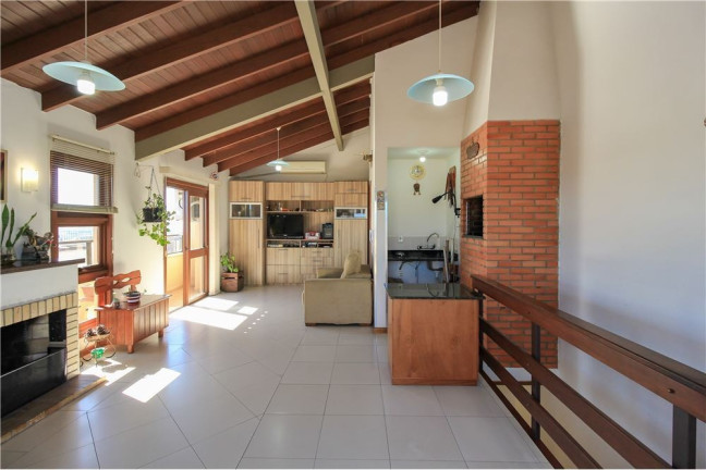 Imagem Imóvel com 2 Quartos à Venda, 151 m² em Bom Jesus - Porto Alegre