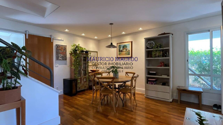 Imagem Casa com 3 Quartos à Venda, 200 m² em Alphaville - Santana De Parnaíba Imagem Casa com 3 Quartos à Venda, 200 m² em Alphaville - Santana De Parnaíba
