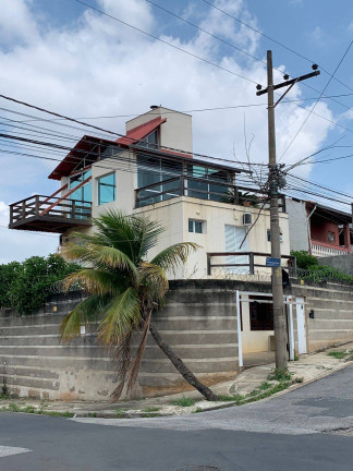 Sobrado com 4 Quartos à Venda,  em Vila Jardini - Sorocaba