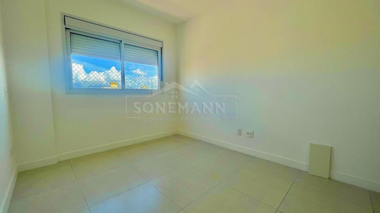 Imagem Apartamento com 2 Quartos à Venda, 74 m² em Kobrasol - São José