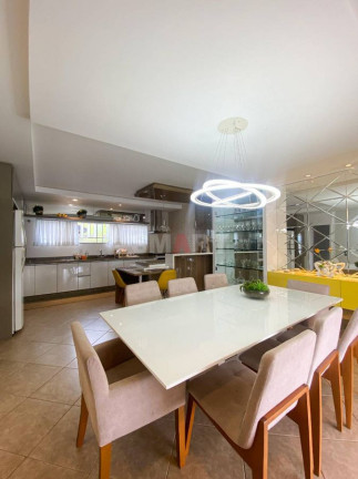 Imagem Casa com 4 Quartos à Venda, 170 m² em Czerniewicz - Jaraguá Do Sul Imagem Casa com 4 Quartos à Venda, 170 m² em Czerniewicz - Jaraguá Do Sul