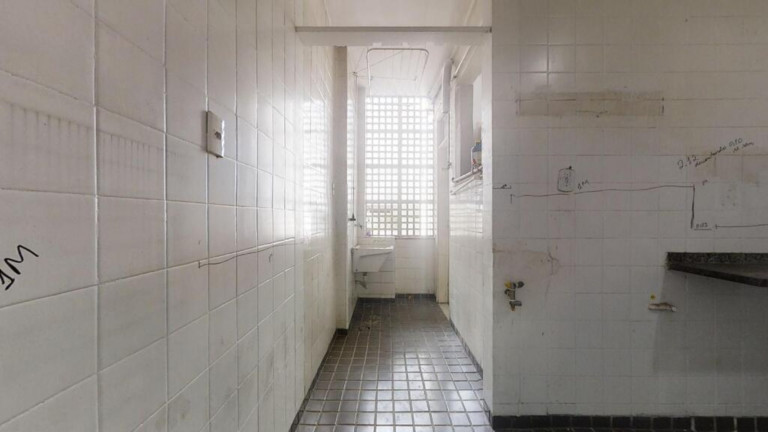 Imagem Imóvel com 3 Quartos à Venda, 97 m² em Laranjeiras - Rio De Janeiro Imagem Imóvel com 3 Quartos à Venda, 97 m² em Laranjeiras - Rio De Janeiro