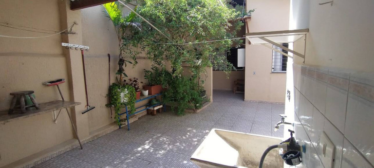Imagem Casa com 3 Quartos à Venda, 187 m² em Vila Cleonice - São Paulo