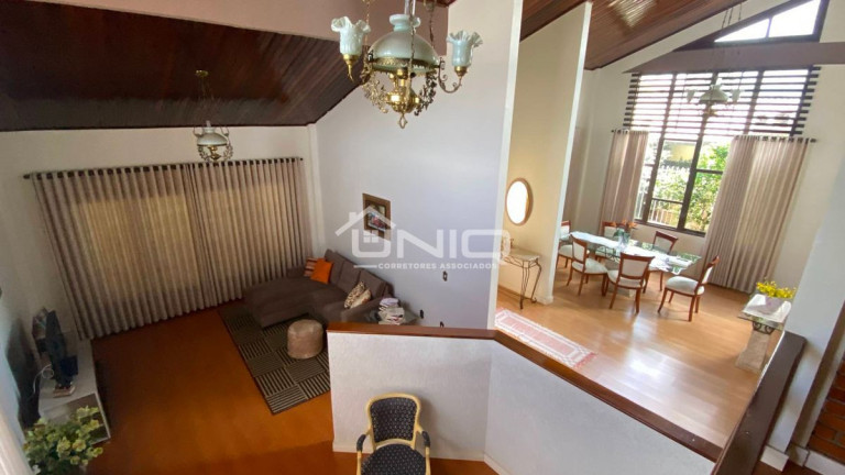 Imagem Casa com 3 Quartos à Venda, 211 m² em Menino Deus - Pato Branco Imagem Casa com 3 Quartos à Venda, 211 m² em Menino Deus - Pato Branco