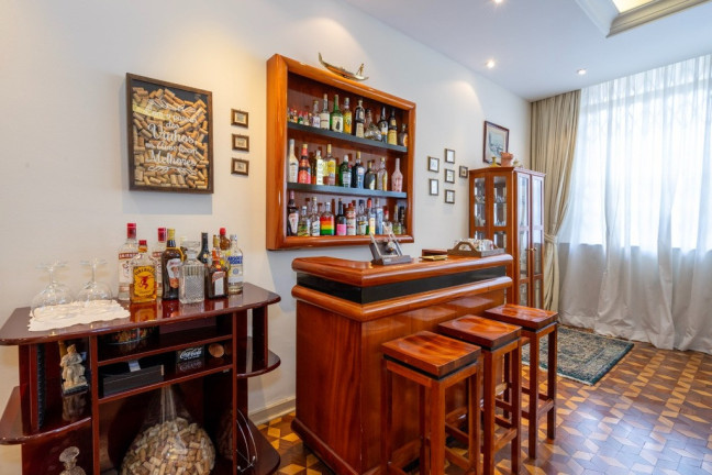 Imagem Casa com 4 Quartos à Venda, em Moema - São Paulo Imagem Casa com 4 Quartos à Venda, em Moema - São Paulo