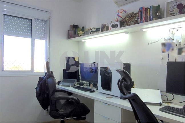 Imagem Apartamento com 2 Quartos à Venda, 58 m² em Passo Da Areia - Porto Alegre