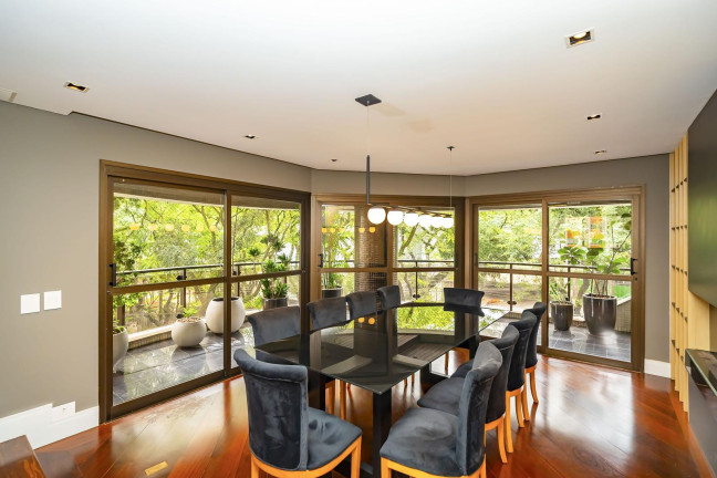 Imagem Apartamento com 3 Quartos à Venda, 350 m² em água Verde - Curitiba Imagem Apartamento com 3 Quartos à Venda, 350 m² em água Verde - Curitiba
