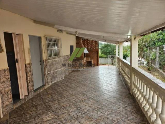 Imagem Casa com 3 Quartos à Venda, 253 m²