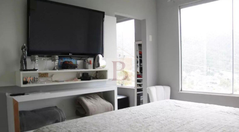 Imagem Casa com 4 Quartos à Venda, 240 m² em São Francisco - Niterói