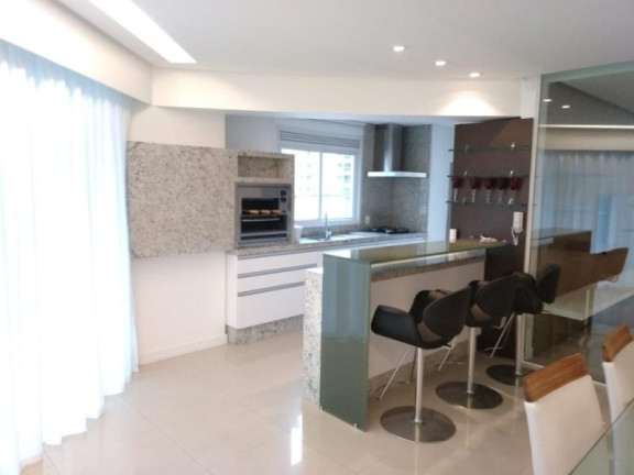 Imagem Imóvel com 3 Quartos à Venda, 142 m² em Centro - Balneário Camboriú Imagem Imóvel com 3 Quartos à Venda, 142 m² em Centro - Balneário Camboriú