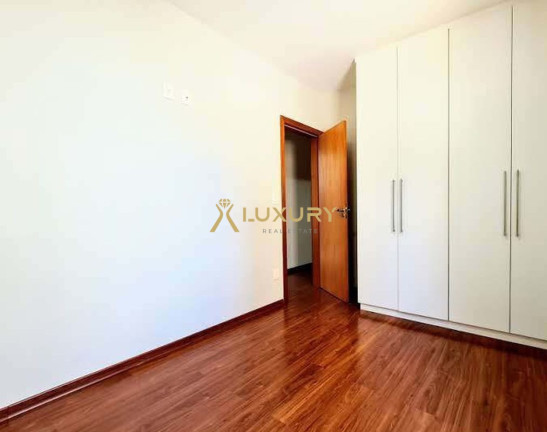 Imagem Imóvel com 4 Quartos à Venda, 140 m² em Cruzeiro - Belo Horizonte Imagem Imóvel com 4 Quartos à Venda, 140 m² em Cruzeiro - Belo Horizonte