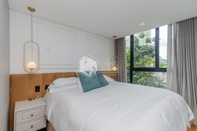 Imagem Casa com 1 Quarto à Venda, 138 m² em Vila Nova Conceição - São Paulo Imagem Casa com 1 Quarto à Venda, 138 m² em Vila Nova Conceição - São Paulo