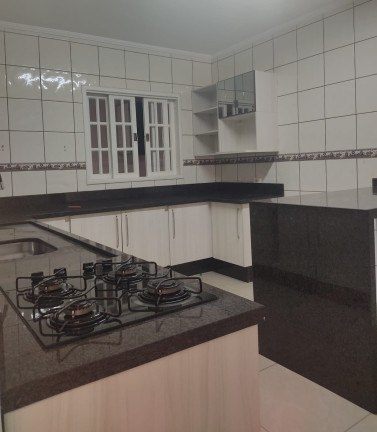 Imagem Casa com 3 Quartos à Venda, 209 m² em Jardim Rubi - Mogi Das Cruzes Imagem Casa com 3 Quartos à Venda, 209 m² em Jardim Rubi - Mogi Das Cruzes