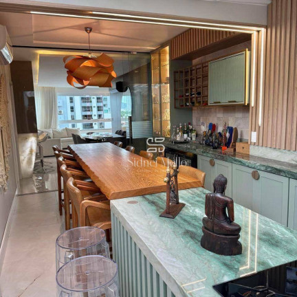 Apartamento com 3 Quartos à Venda, 145 m² em 2 Quadra Centro - Balneário Camboriú