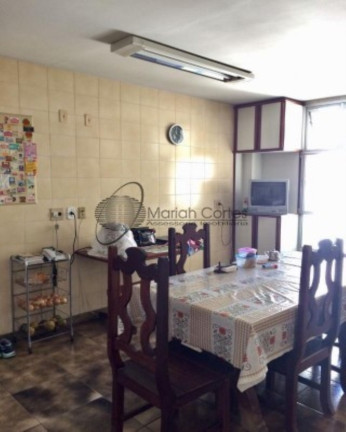 Imagem Imóvel com 4 Quartos à Venda, 220 m² em Icaraí - Niterói Imagem Imóvel com 4 Quartos à Venda, 220 m² em Icaraí - Niterói