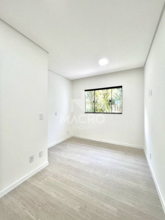 Imagem Casa com 3 Quartos à Venda, 114 m² em Jaraguá 99 - Jaraguá Do Sul Imagem Casa com 3 Quartos à Venda, 114 m² em Jaraguá 99 - Jaraguá Do Sul
