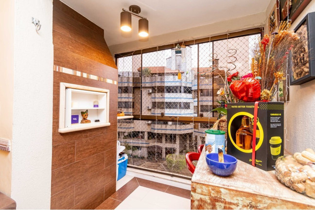 Imagem Apartamento com 3 Quartos à Venda, 73 m² em Jardim Itu - Porto Alegre Imagem Apartamento com 3 Quartos à Venda, 73 m² em Jardim Itu - Porto Alegre