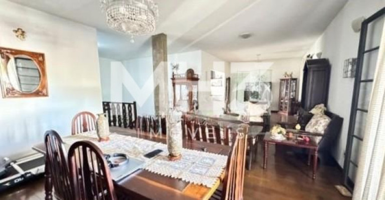 Imagem Sobrado com 4 Quartos à Venda, 296 m² em Jardim Das Paineiras - Campinas Imagem Sobrado com 4 Quartos à Venda, 296 m² em Jardim Das Paineiras - Campinas