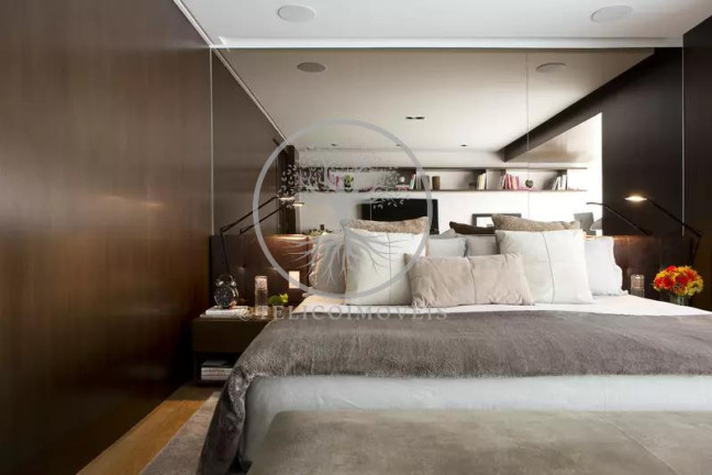Imagem Apartamento com 3 Quartos à Venda, 335 m²