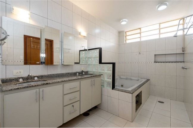 Imagem Casa com 3 Quartos à Venda, 285 m² em Moema - São Paulo Imagem Casa com 3 Quartos à Venda, 285 m² em Moema - São Paulo