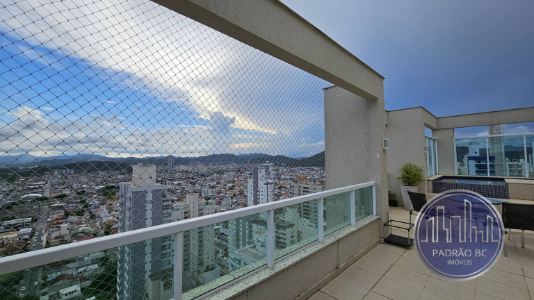 Imagem Cobertura com 3 Quartos para Alugar, 250 m² em Centro - Balneário Camboriú Imagem Cobertura com 3 Quartos para Alugar, 250 m² em Centro - Balneário Camboriú