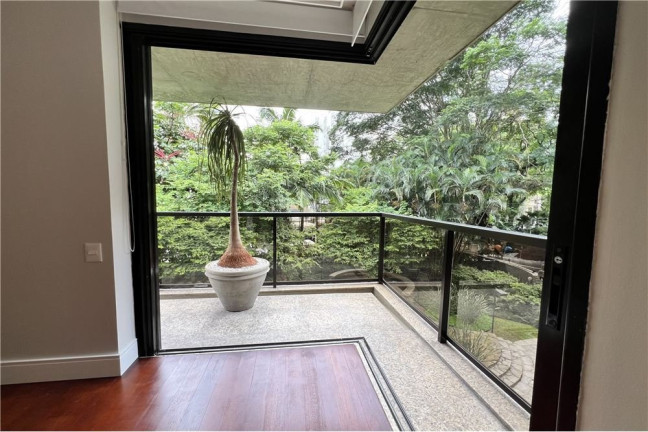 Imagem Apartamento com 4 Quartos à Venda, 319 m² em Vila Nova Conceição - São Paulo Imagem Apartamento com 4 Quartos à Venda, 319 m² em Vila Nova Conceição - São Paulo