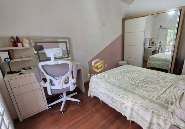 Imagem Casa com 3 Quartos à Venda, 270 m² em Centro - Tijucas Imagem Casa com 3 Quartos à Venda, 270 m² em Centro - Tijucas