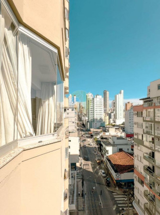 Imagem Apartamento com 3 Quartos à Venda, 108 m² em Centro - Balneário Camboriú Imagem Apartamento com 3 Quartos à Venda, 108 m² em Centro - Balneário Camboriú